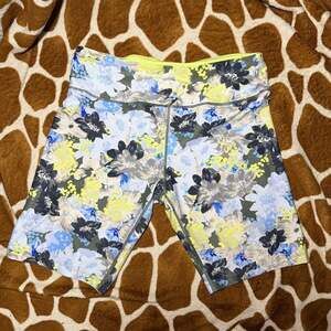 Calvin Klein Performance Floral High-Waist Wicking Bike Shorts XL